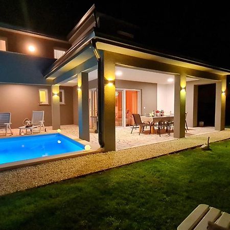 Villa Robert Kaštelir Exterior foto