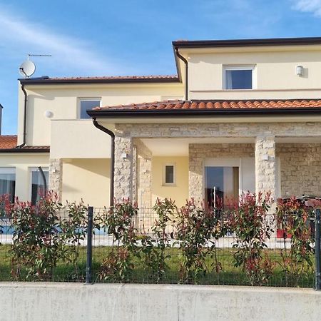 Villa Robert Kaštelir Exterior foto
