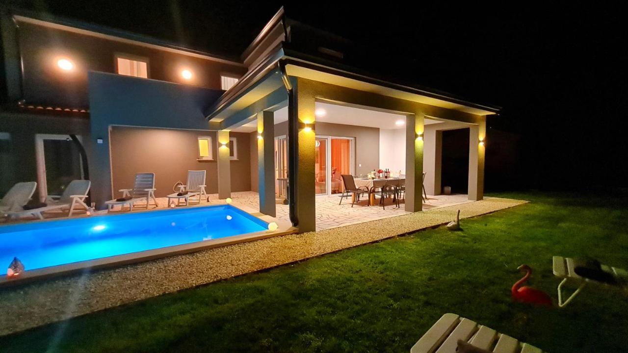 Villa Robert Kaštelir Exterior foto