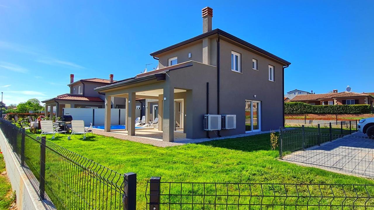 Villa Robert Kaštelir Exterior foto
